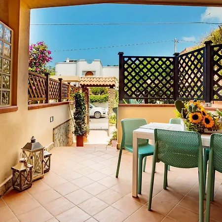 Chi Nnicchi E Nnacchi - Luxury Apartments Milazzo Exterior photo