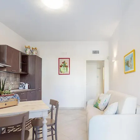 Chi Nnicchi E Nnacchi - Luxury Apartments Milazzo Exterior photo