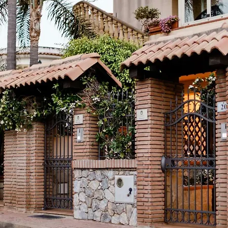Chi Nnicchi E Nnacchi - Luxury Apartments Milazzo Exterior photo
