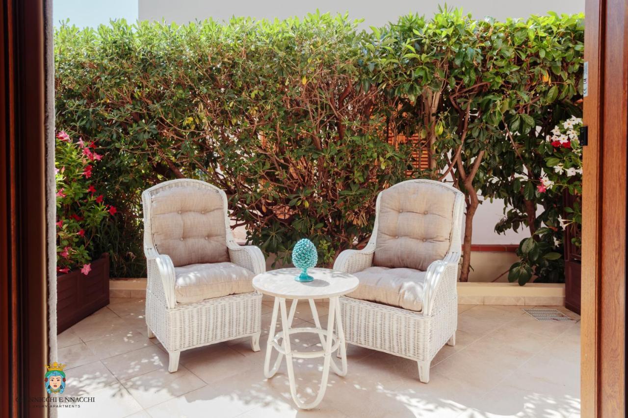 Chi Nnicchi E Nnacchi - Luxury